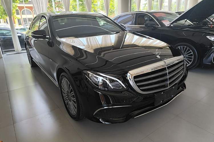 Used Mercedes-Benz E-Class 2020 Restyled E 300 L Exclusive Edition Front Right 45 Deg