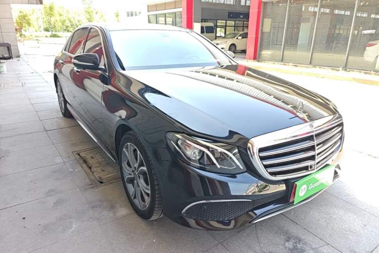 Used Mercedes-Benz E-Class 2020 E 300 L Sporty and Stylish Model Front Right 45 Deg