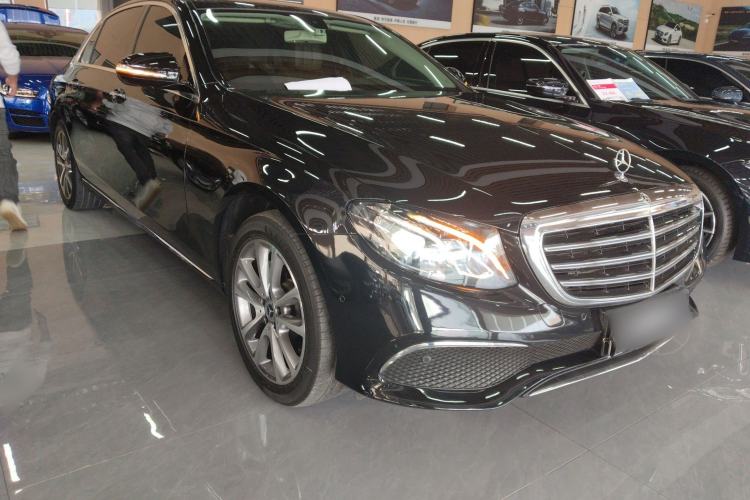 Used Mercedes-Benz E-Class 2020 E 260 L Front Right 45 Deg