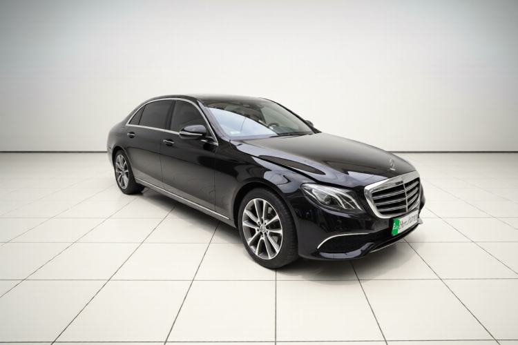 Used Mercedes-Benz E-Class 2020 Facelift E 260 L Front Right 45 Deg