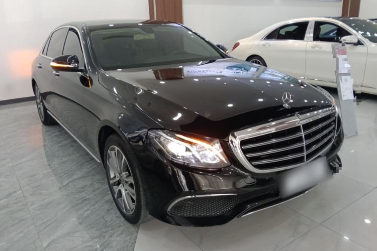 Used Mercedes-Benz E-Class 2020 E 260 L Front Right 45 Deg