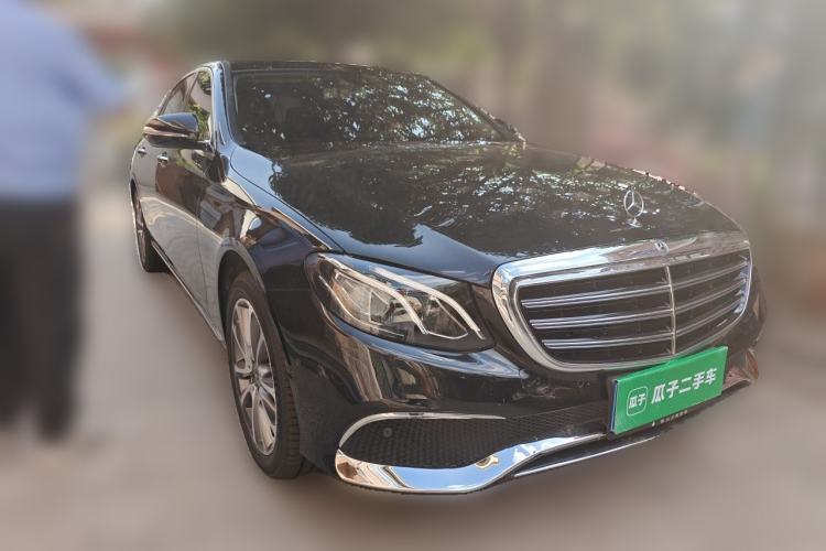 Used Mercedes-Benz E-Class 2020 E 260 L Front Right 45 Deg