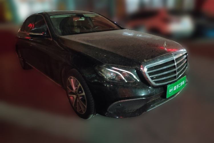 Used Mercedes-Benz E-Class 2020 E 260 L Front Right 45 Deg