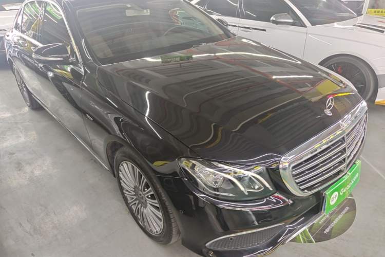Used Mercedes-Benz E-Class 2020 Restyled E 300 L Exclusive Edition Front Right 45 Deg