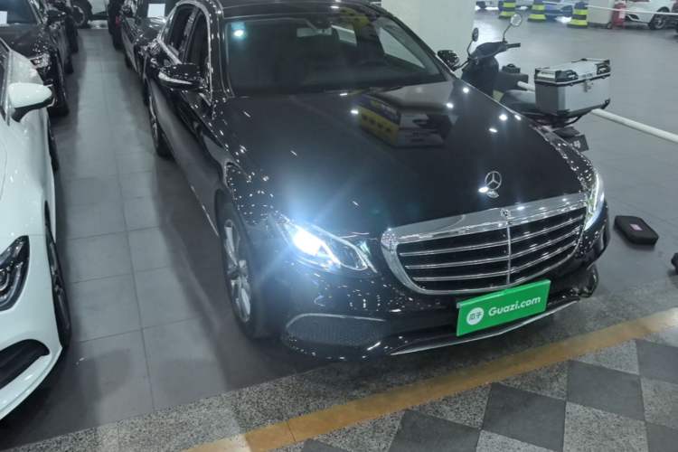 Used Mercedes-Benz E-Class 2020 E 260 L Front Right 45 Deg