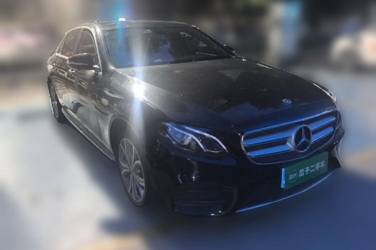 Used Mercedes-Benz E-Class 2020 E 300 L Sporty and Stylish Model Front Right 45 Deg
