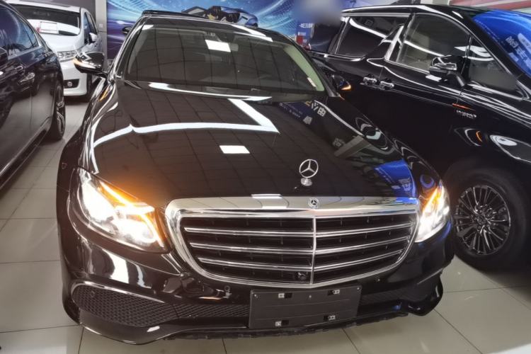 Used Mercedes-Benz E-Class 2020 E 260 L Sport 4MATIC Front
