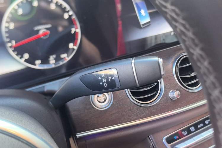 Used Mercedes-Benz E-Class 2020 Facelift E 300 L Stylish Edition Gear Lever