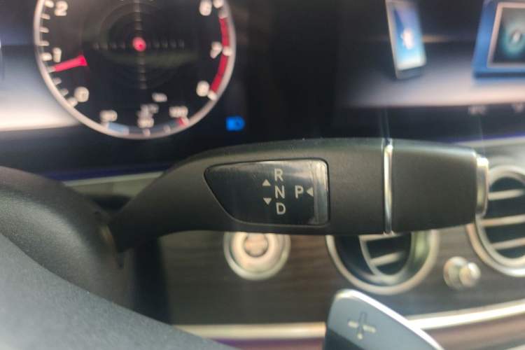 Used Mercedes-Benz E-Class 2020 E 260 L Sport Edition Gear Lever