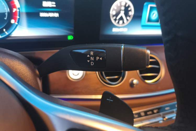 Used Mercedes-Benz E-Class 2020 Facelift E 300 L Stylish Edition Gear Lever