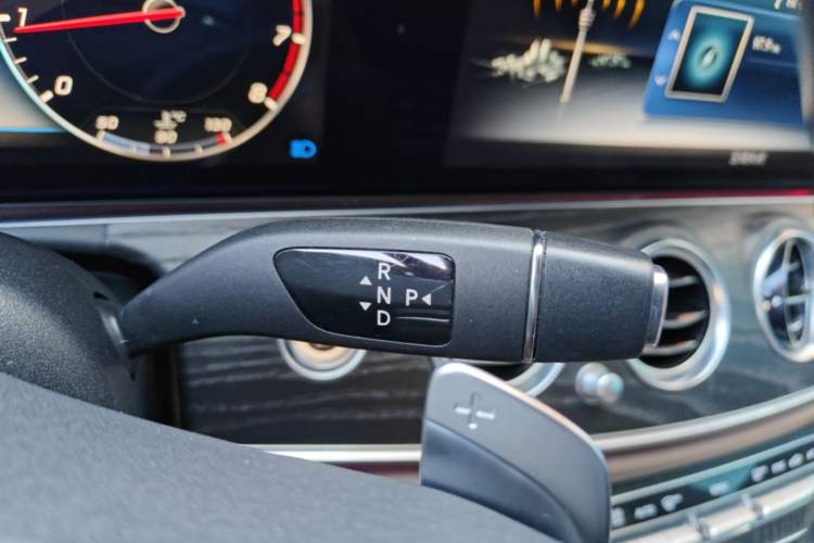 Used Mercedes-Benz E-Class 2020 E 300 L Sport Luxury Edition Gear Lever