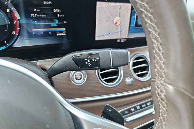 Used Mercedes-Benz E-Class 2020 Restyled E 300 L Exclusive Edition Gear Lever