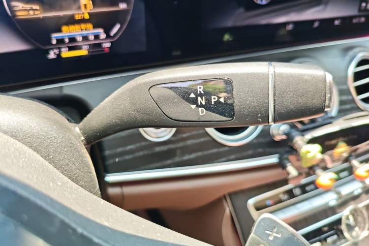Used Mercedes-Benz E-Class 2020 E 300 L Sporty and Stylish Model Gear Lever