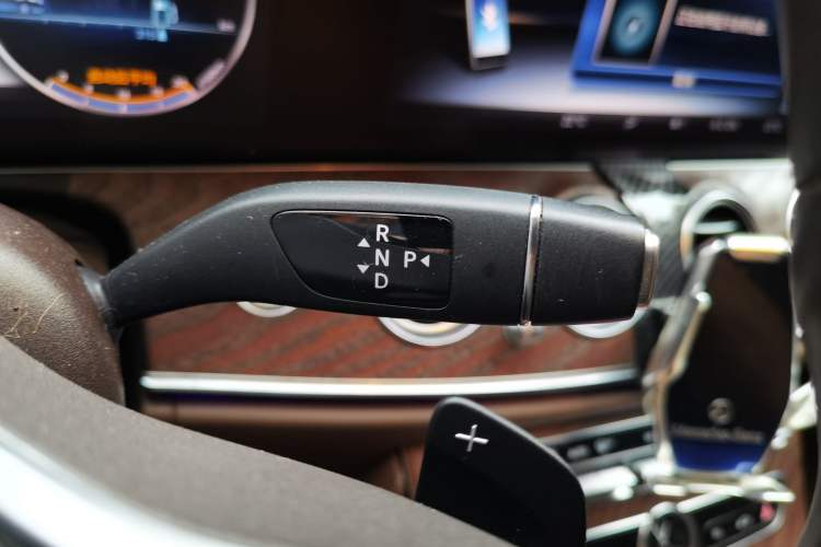 Used Mercedes-Benz E-Class 2020 Facelift E 300 L Stylish Edition Gear Lever