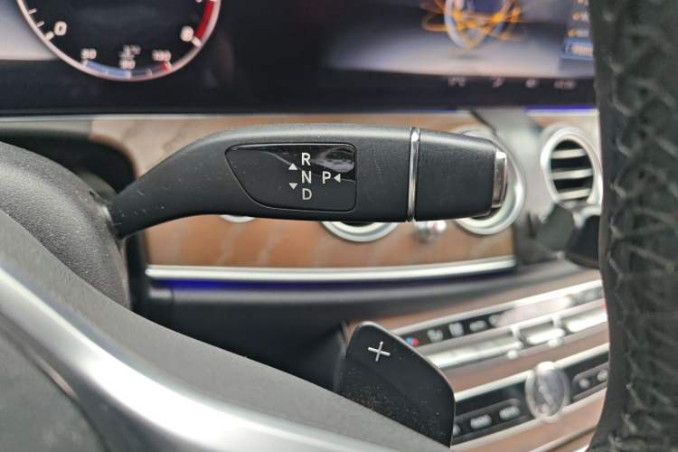 Used Mercedes-Benz E-Class 2020 E 300 L Stylish Model Gear Lever