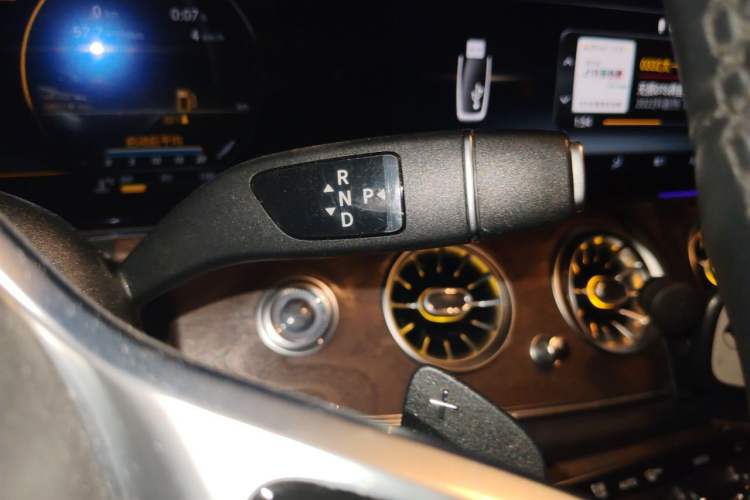 Used Mercedes-Benz E-Class 2020 E 300 L Luxury Model Gear Lever