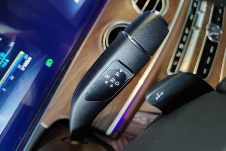 Used Mercedes-Benz E-Class 2020 E 300 L Luxury Model Gear Lever
