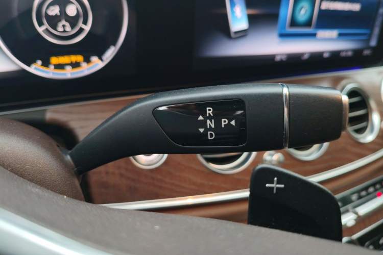 Used Mercedes-Benz E-Class 2020 E 300 L Stylish Model Gear Lever
