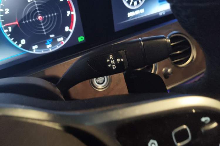 Used Mercedes-Benz E-Class 2020 E 260 L Gear Lever
