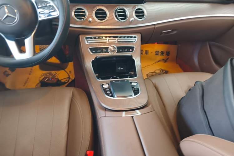 Used Mercedes-Benz E-Class 2020 Facelift E 300 L Stylish Edition Gear Lever