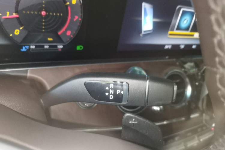 Used Mercedes-Benz E-Class 2020 Facelift E 260 L Gear Lever