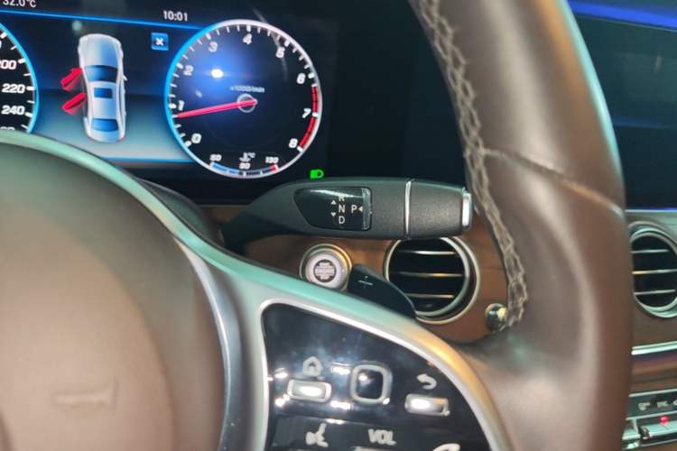Used Mercedes-Benz E-Class 2020 Restyled E 300 L Exclusive Edition Gear Lever