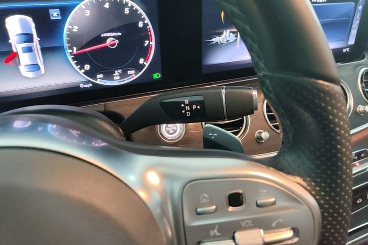 Used Mercedes-Benz E-Class 2020 Restyled E 300 L Sport Exclusive Edition Gear Lever