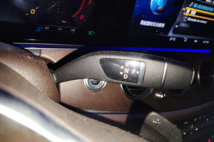 Used Mercedes-Benz E-Class 2020 Facelift E 300 L Stylish Edition Gear Lever