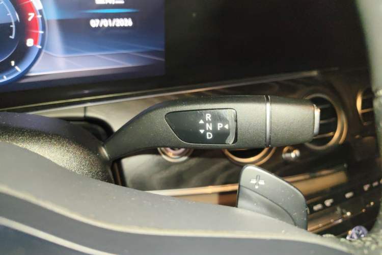 Used Mercedes-Benz E-Class 2020 Restyled E 300 L Sporty and Stylish Edition Gear Lever
