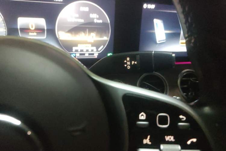 Used Mercedes-Benz E-Class 2020 Restyled E 300 L Exclusive Edition Gear Lever