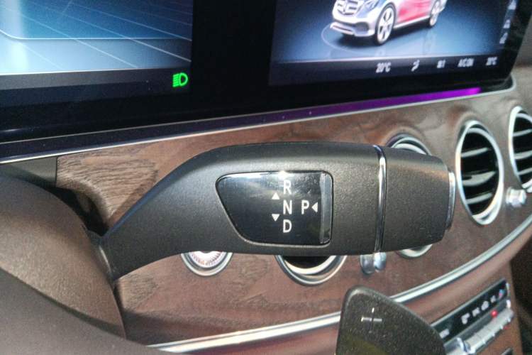 Used Mercedes-Benz E-Class 2020 Facelift E 300 L Stylish Edition Gear Lever