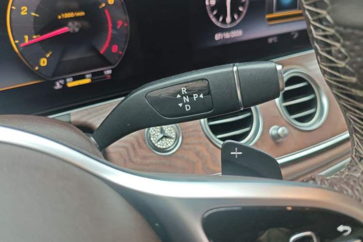 Used Mercedes-Benz E-Class 2020 Facelift E 300 L Stylish Edition Gear Lever