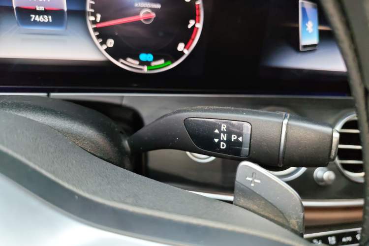 Used Mercedes-Benz E-Class 2020 Facelift E 260 L Sport Edition Gear Lever