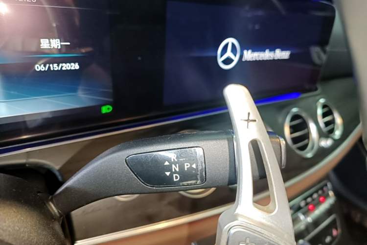 Used Mercedes-Benz E-Class 2020 Restyled E 300 L Sport Exclusive Edition Gear Lever