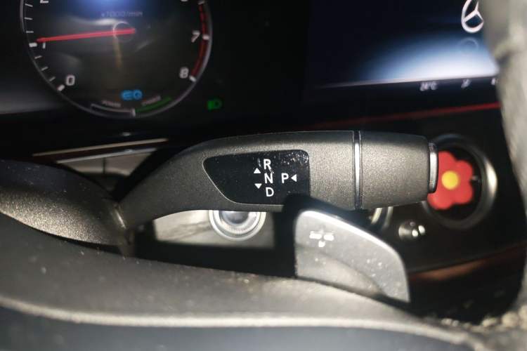 Used Mercedes-Benz E-Class 2020 E 260 L Sport Edition Gear Lever
