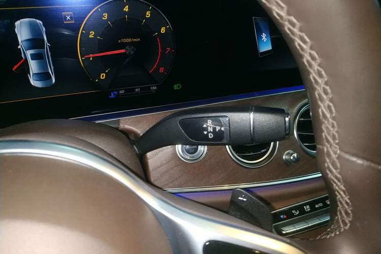 Used Mercedes-Benz E-Class 2020 E 300 L Luxury Model Gear Lever