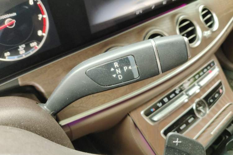 Used Mercedes-Benz E-Class 2020 E 300 L Stylish Model Gear Lever