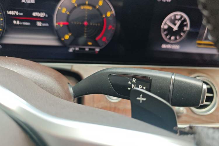 Used Mercedes-Benz E-Class 2020 E 300 L Stylish Model Gear Lever