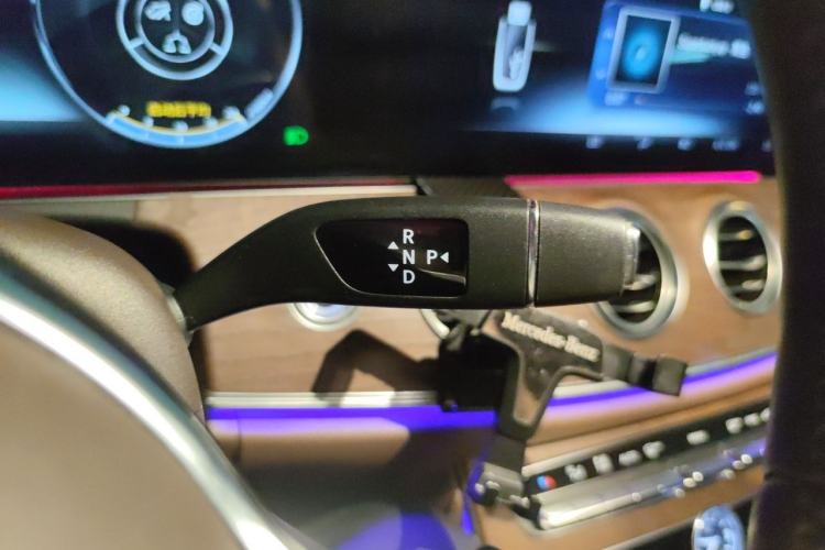 Used Mercedes-Benz E-Class 2020 Restyled E 300 L Exclusive Edition Gear Lever
