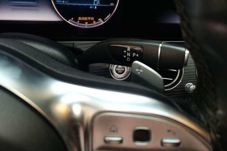 Used Mercedes-Benz E-Class 2020 Restyled E 300 L Sporty and Stylish Edition Gear Lever