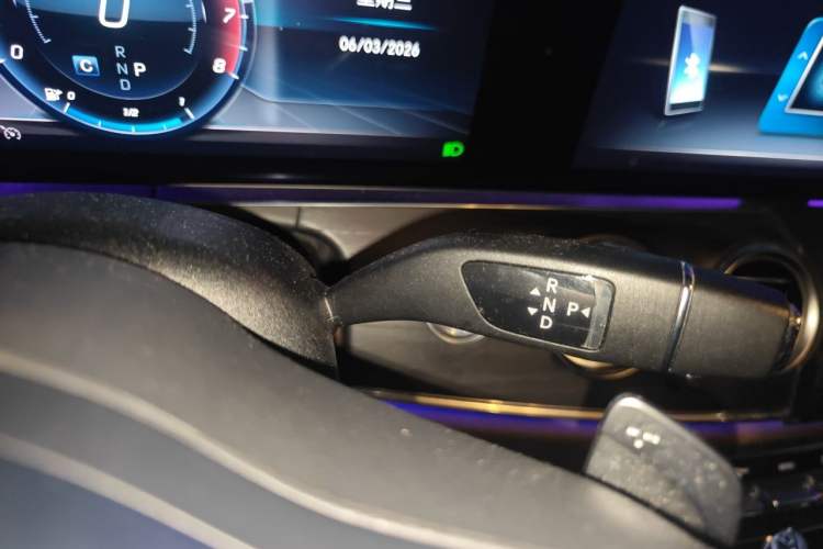 Used Mercedes-Benz E-Class 2020 Restyled E 300 L Sport Exclusive Edition Gear Lever