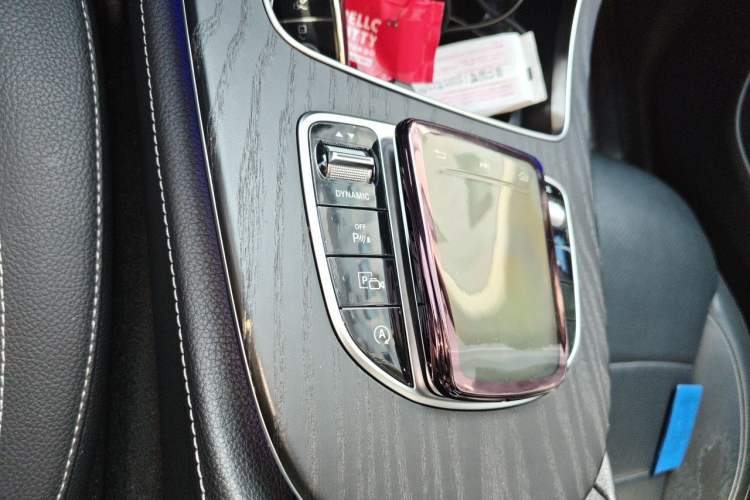 Used Mercedes-Benz E-Class 2020 Restyled E 300 L Sporty and Stylish Edition Gear Lever