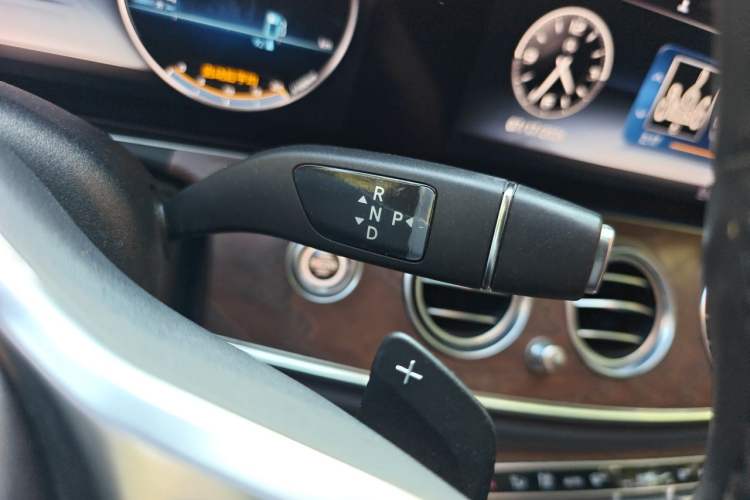 Used Mercedes-Benz E-Class 2020 E 300 L Luxury Model Gear Lever