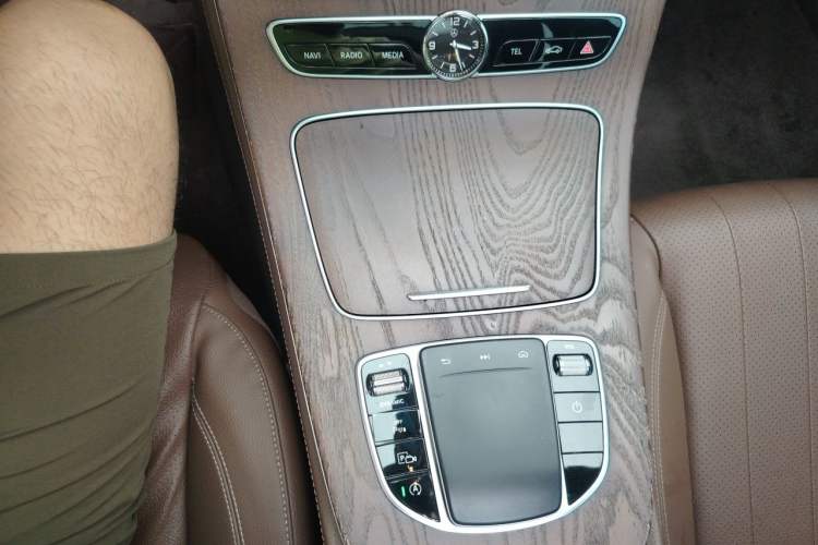 Used Mercedes-Benz E-Class 2020 Facelift E 300 L Stylish Edition Gear Lever