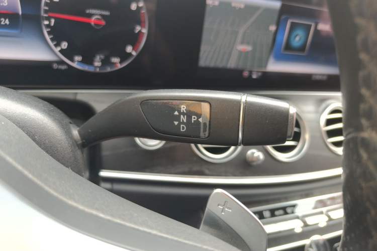 Used Mercedes-Benz E-Class 2020 Restyled E 300 L Sporty and Stylish Edition Gear Lever