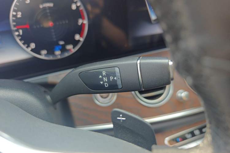 Used Mercedes-Benz E-Class 2020 E 300 L Luxury Model Gear Lever