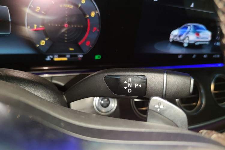 Used Mercedes-Benz E-Class 2020 Facelift E 260 L Sport Edition Gear Lever