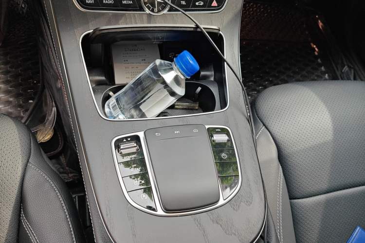 Used Mercedes-Benz E-Class 2020 Restyled E 300 L Sporty and Stylish Edition Gear Lever