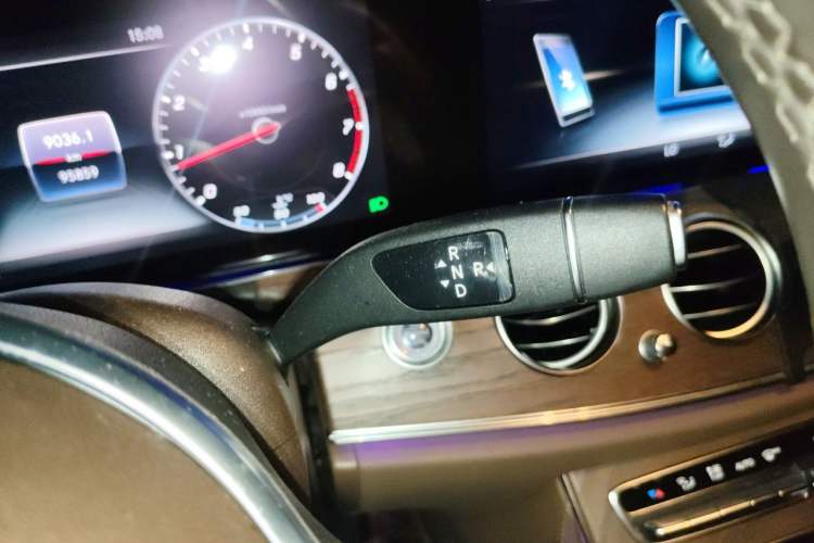 Used Mercedes-Benz E-Class 2020 E 300 L Luxury Model Gear Lever