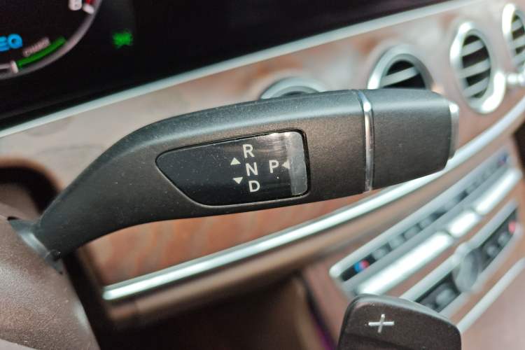 Used Mercedes-Benz E-Class 2020 E 260 L Gear Lever